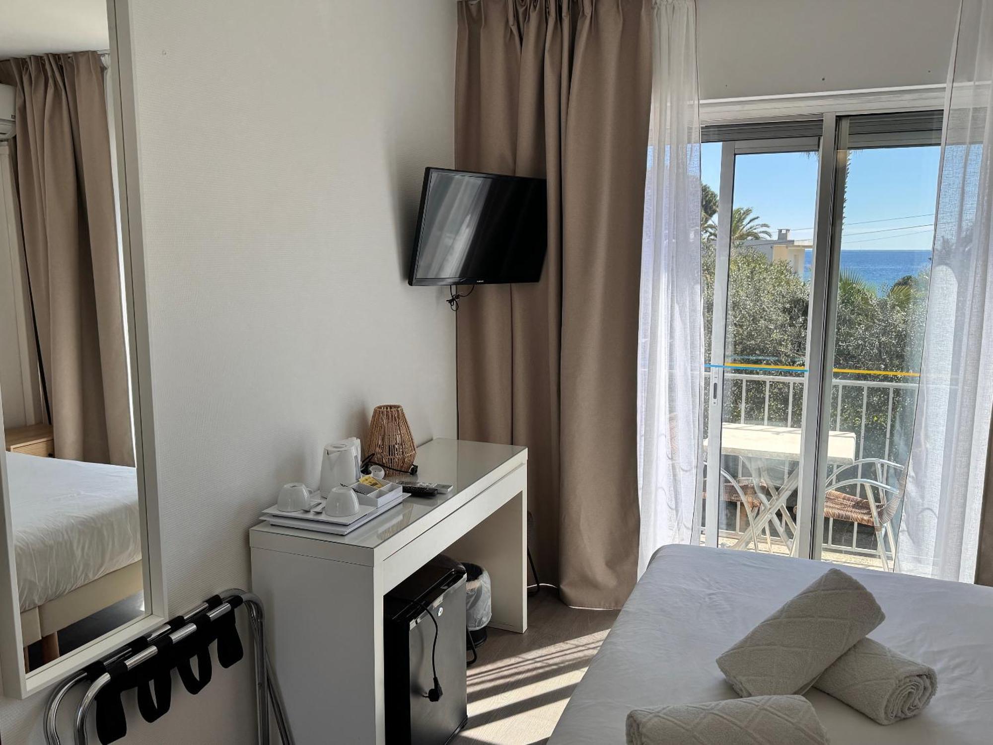 Hotel Le Golfe Bleu Cavalaire-sur-Mer Eksteriør bilde